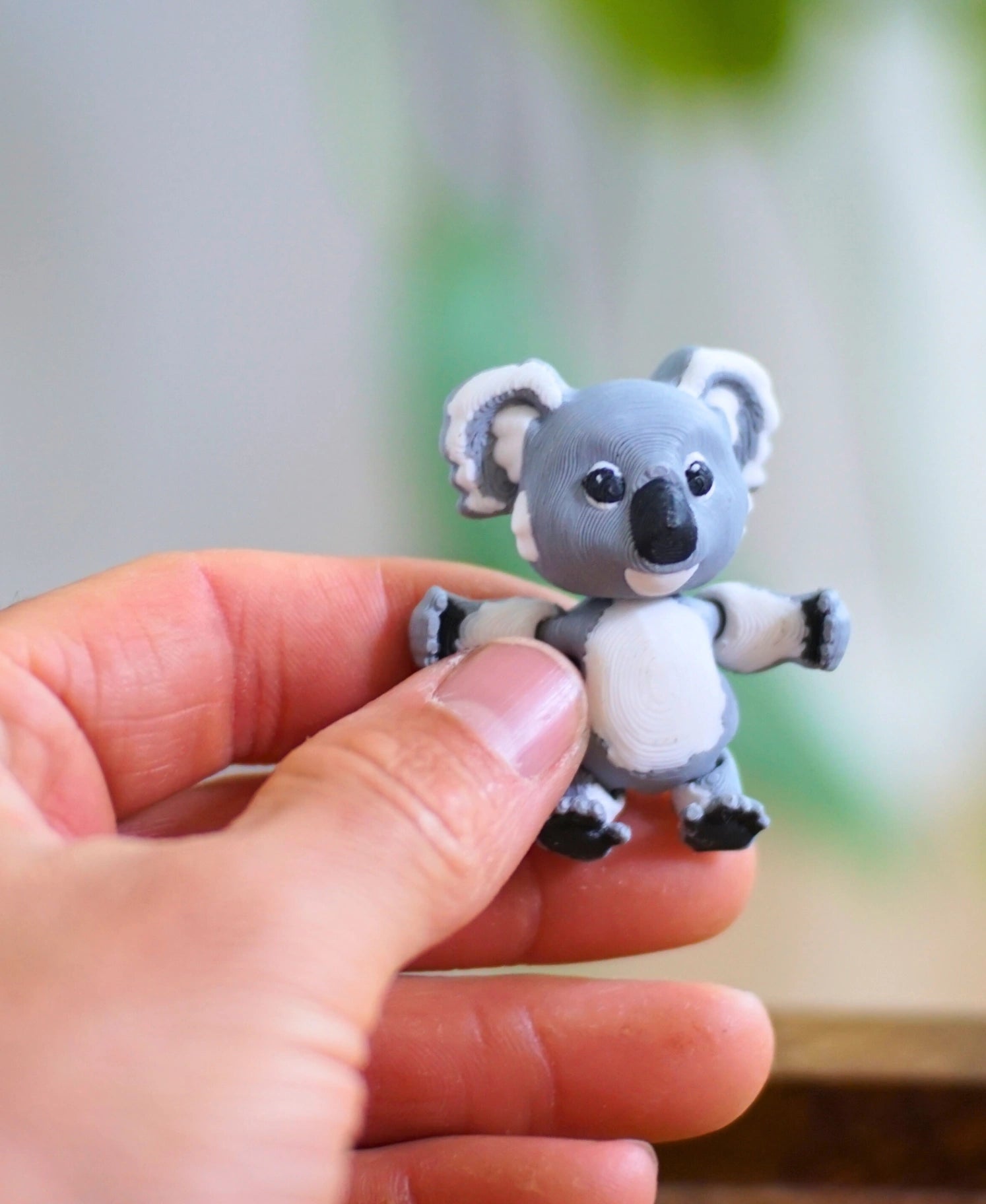 Sıkıca Tutunan Koala